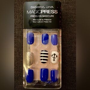 5/$15 Super cute Dashing Diva Magic Press nautical inspired press-on nails